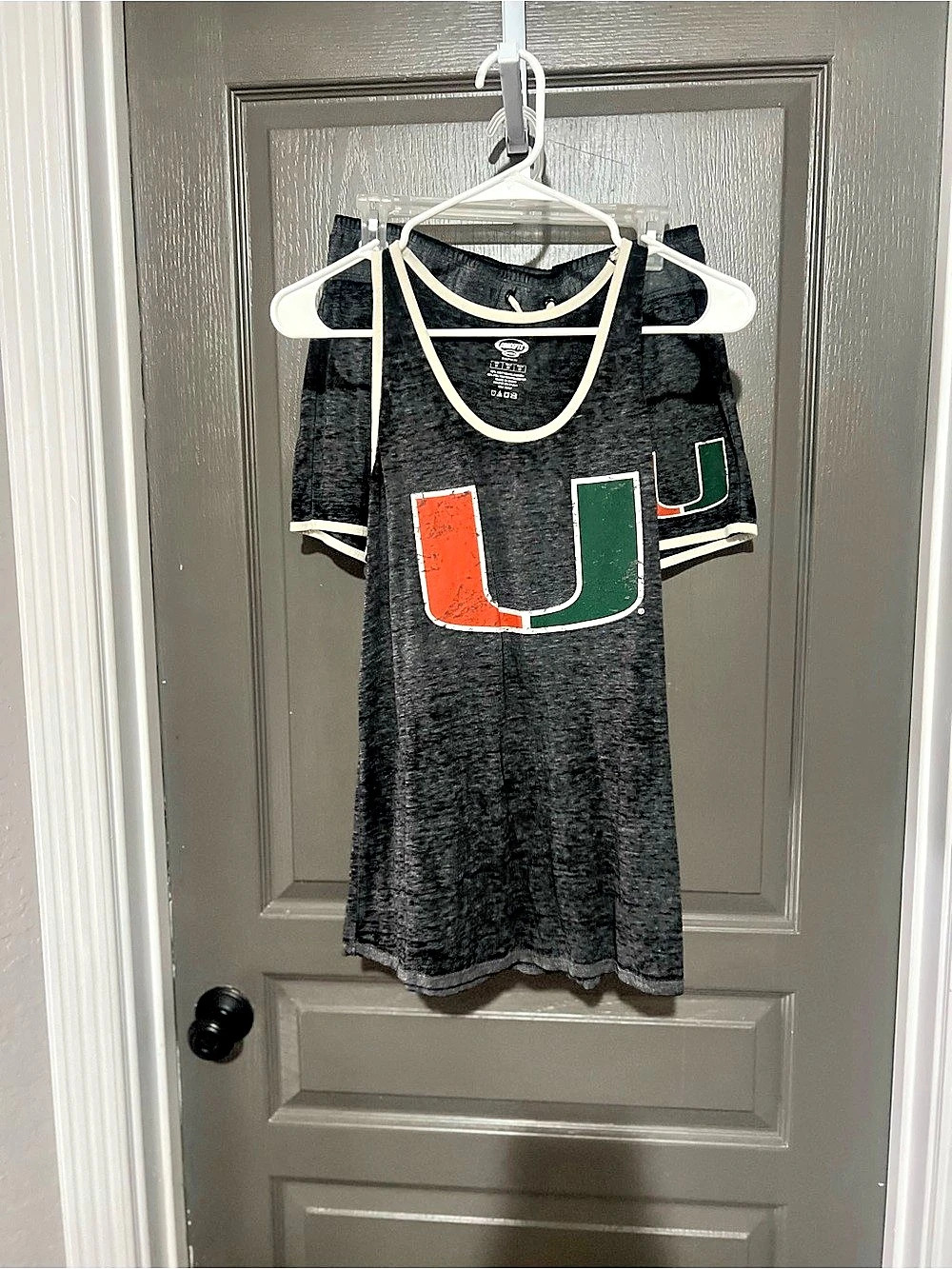 UM Block Athletic Gray Medium Like New Tank Sleep
Set